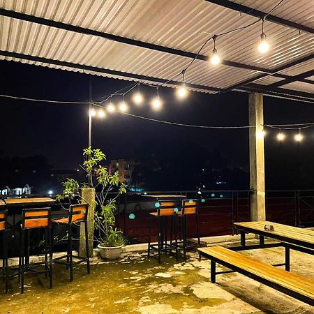 Hideaway Homestay Фонгня Экстерьер фото